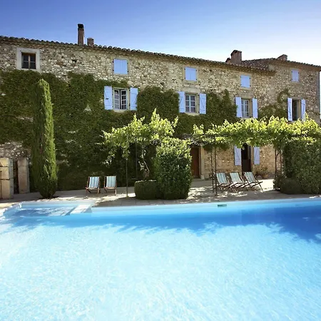 Domaine Les Mejeonnes فندق 3*